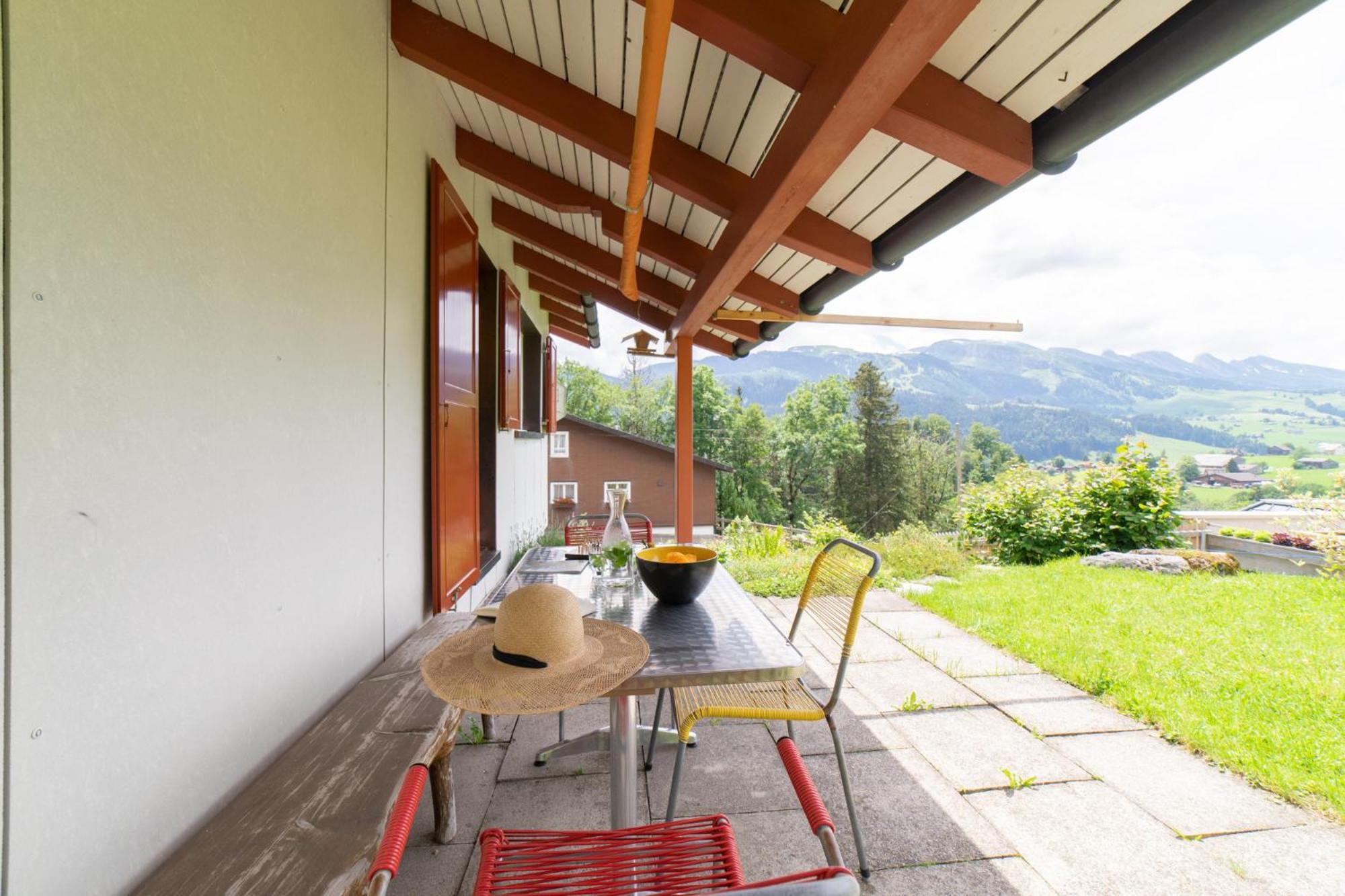 Wiesel Wildhaus Buitenkant foto